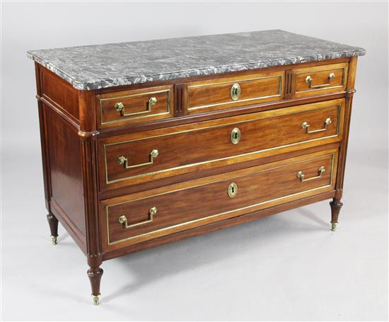 A late 19th century French marble top commode, W.4ft 3in.